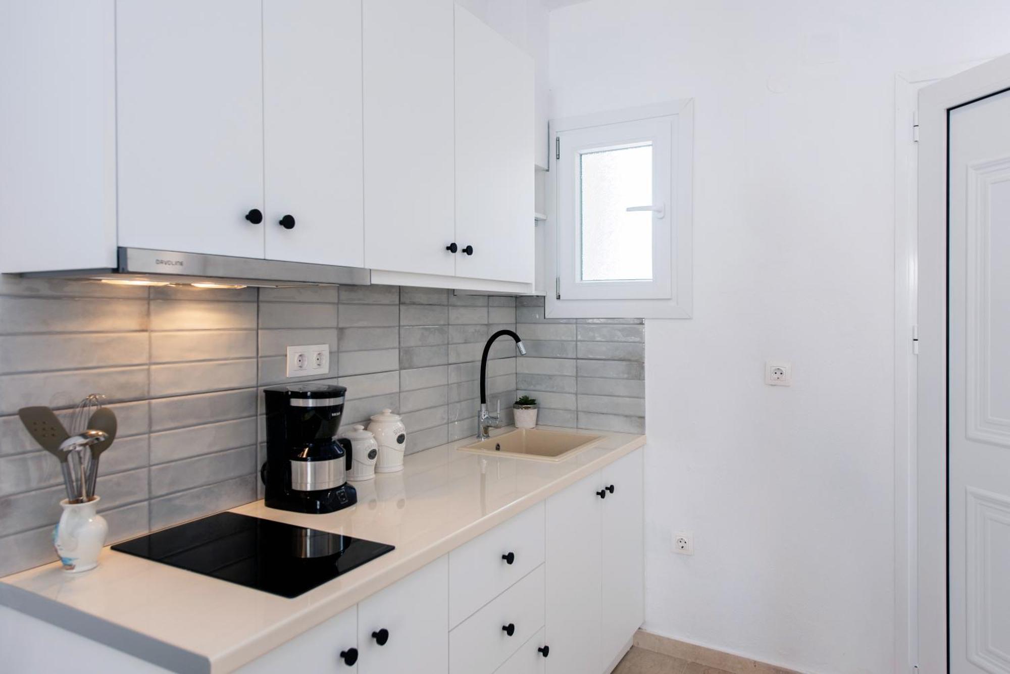 Nisea Apartments Ipsos Room photo